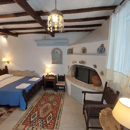 Avra Traditional Blue House, Elma's Сasa de vacaciones