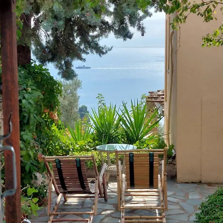 Avra Traditional Blue House, Elma's *